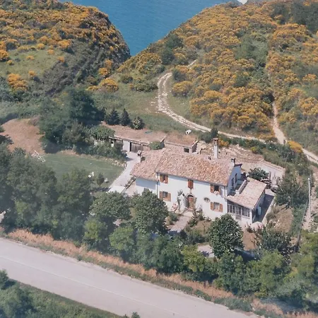 Modern Near Sea In Italy * Πέζαρο